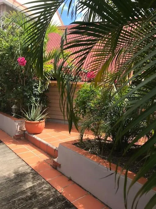Petite Case Creole Avec Jardin Au Calme Marigot  Sint Maarten/Saint Martin